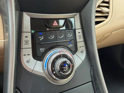 Used 2013 Hyundai Elantra GLS w/ Preferred Pkg FWD image 17