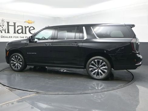 New 2026 Chevrolet Suburban High Country AWD/4WD image 31