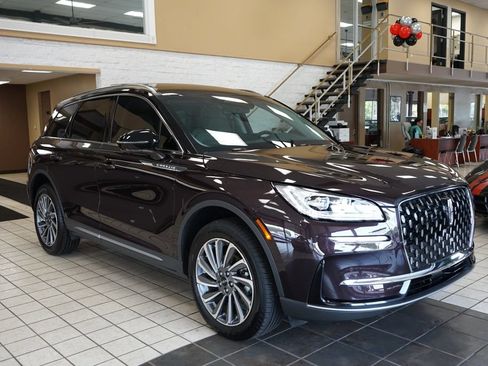 Used 2023 Lincoln Corsair Reserve w/ Equipment Group 201A AWD/4WD image 18