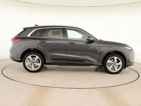 New 2025 Audi Q5 Premium Plus image 8