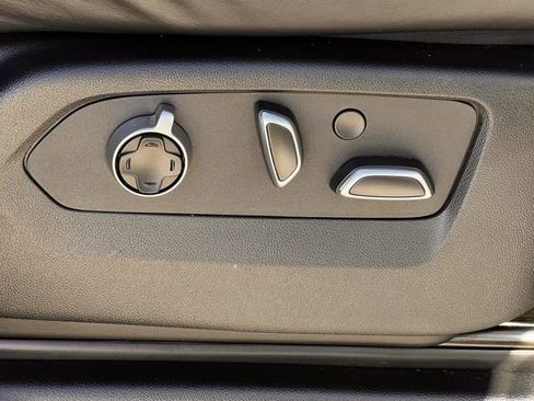 Certified 2024 Cadillac Escalade Sport Platinum image 26