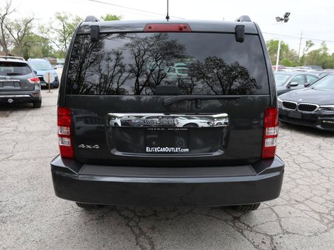Used 2011 Jeep Liberty Sport AWD/4WD image 8
