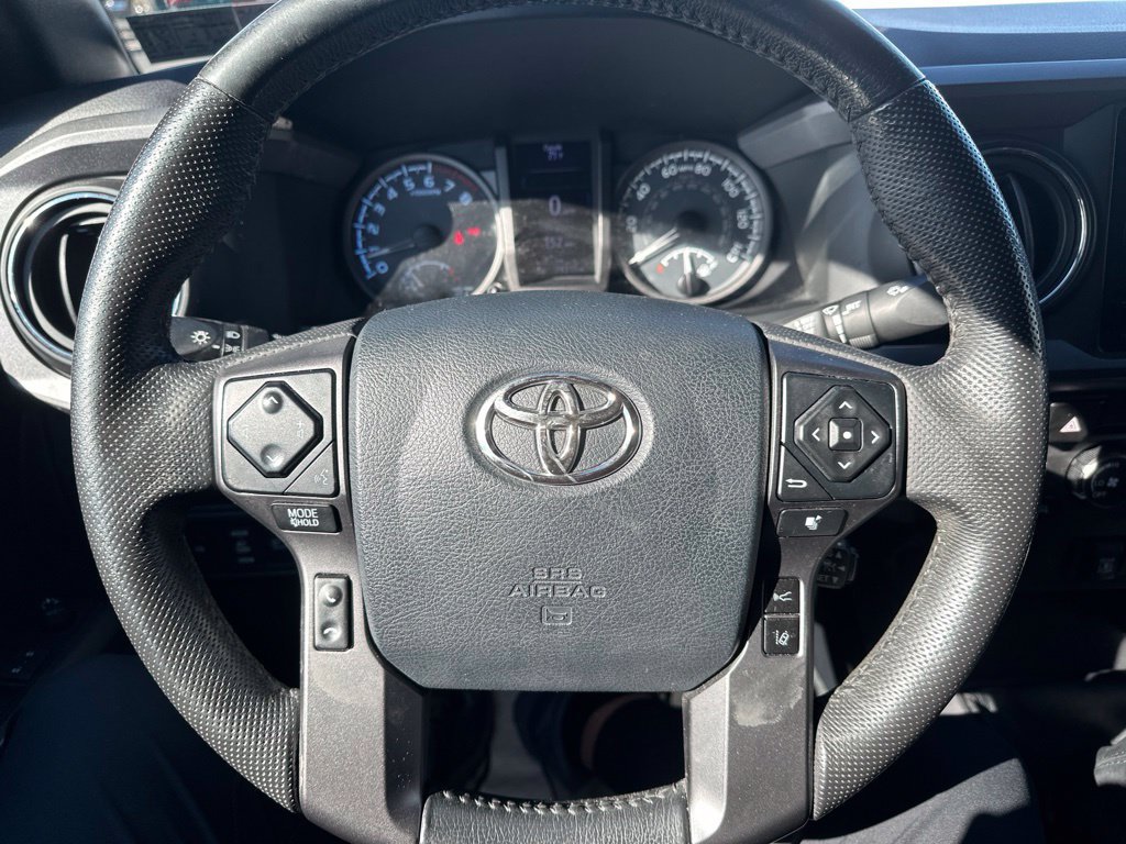 Used 2019 Toyota Tacoma TRD Sport AWD/4WD image 27