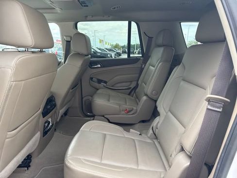 Used 2019 GMC Yukon SLT w/ Premium Edition AWD/4WD image 12