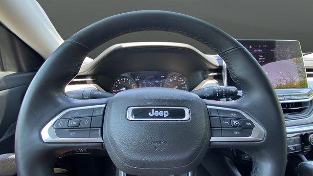 Used 2022 Jeep Compass Latitude AWD/4WD image 15