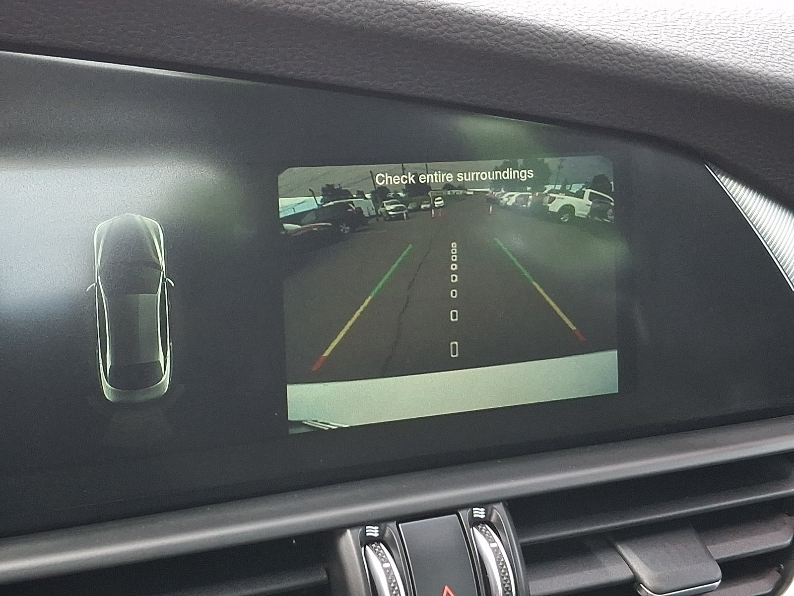 Used 2025 Alfa Romeo Giulia AWD w/ Driving Assist Package image 20