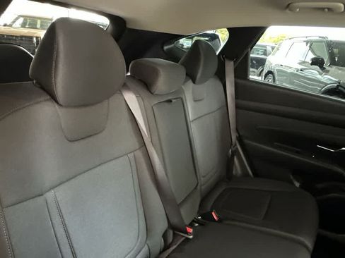 Used 2026 Hyundai Tucson SE FWD image 26