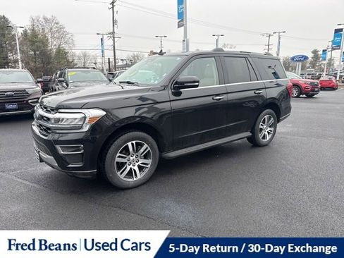 Certified 2024 Ford Expedition Limited image 3