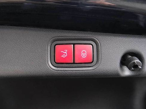 Used 2020 Mercedes-Benz E 350 Sedan w/ Parking Assistance Package image 11