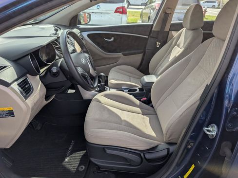 Used 2013 Hyundai Elantra GT FWD image 13