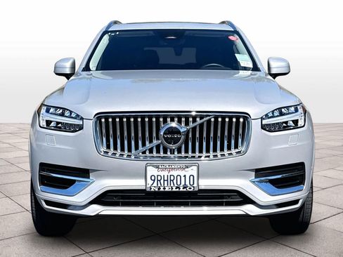 Used 2025 Volvo XC90 T8 Plus w/ Protection Package Premier AWD/4WD image 3