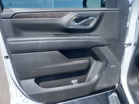 Used 2021 Chevrolet Tahoe Z71 w/ Z71 Signature Package AWD/4WD image 20