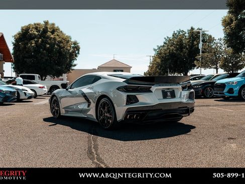 Used 2021 Chevrolet Corvette Stingray Coupe w/ 1LT RWD image 5