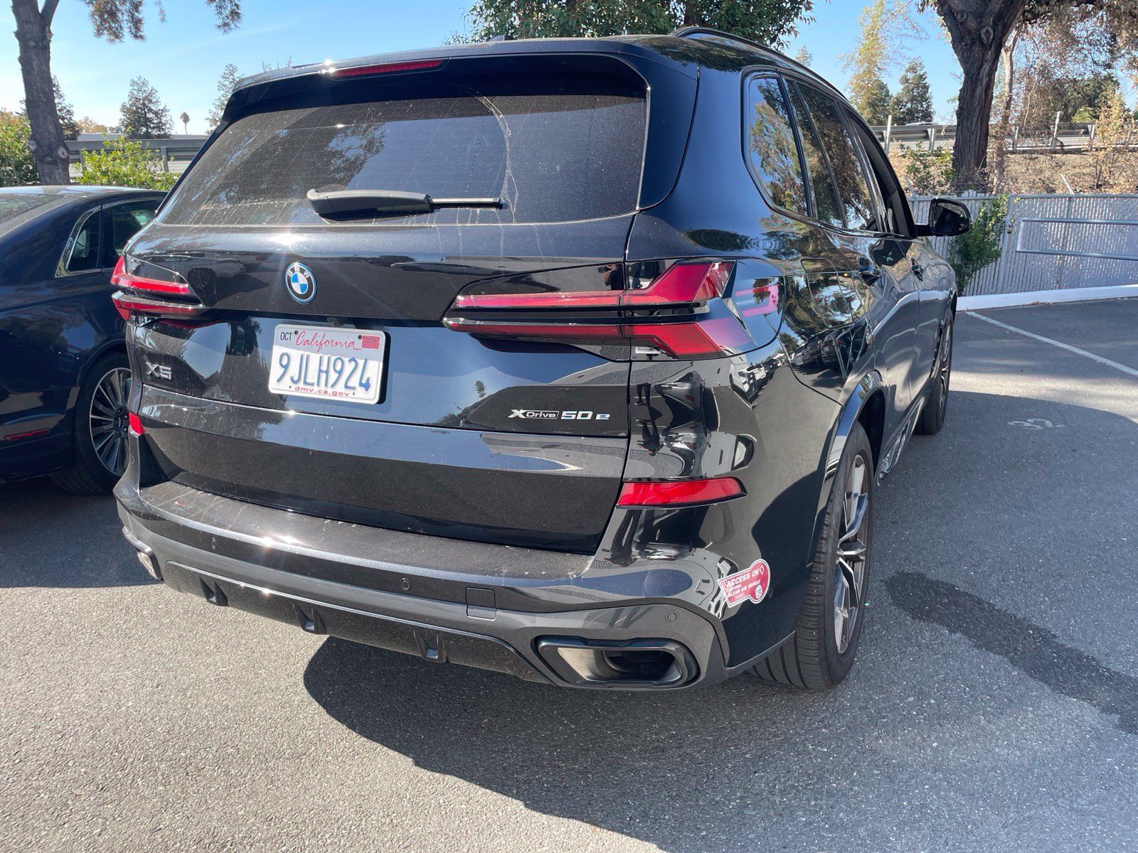 Used 2024 BMW X5 xDrive50e w/ M Sport Package AWD/4WD image 7