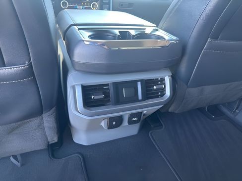 Used 2023 Ford F150 Lariat image 21