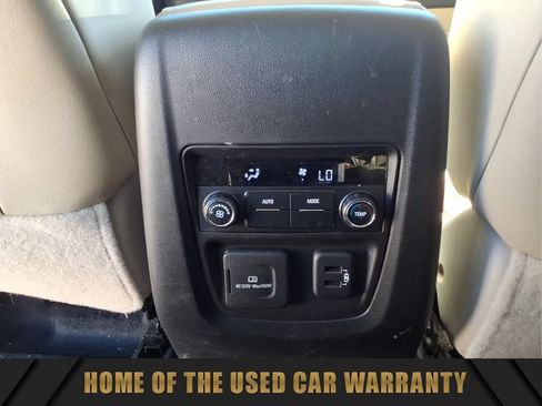 Used 2019 Buick Enclave Essence FWD image 30