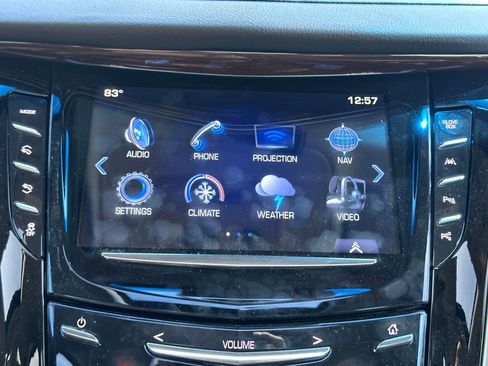 Used 2020 Cadillac Escalade Luxury w/ Escalade Sport Edition image 38