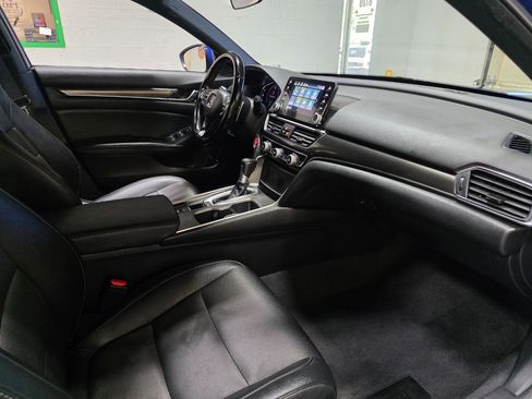Used 2020 Honda Accord Sport image 25