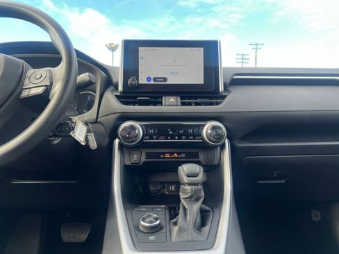 Used 2025 Toyota RAV4 LE image 18