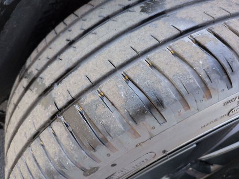 Used 2024 Lucid Air Touring image 12