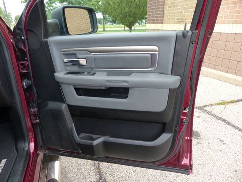 Used 2018 RAM 1500 Big Horn AWD/4WD image 50