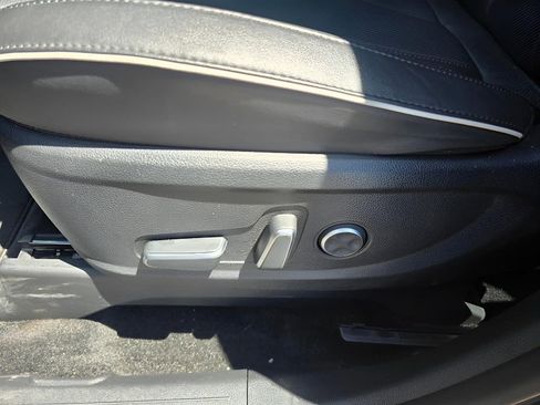 Used 2023 Hyundai Palisade SEL AWD/4WD image 15