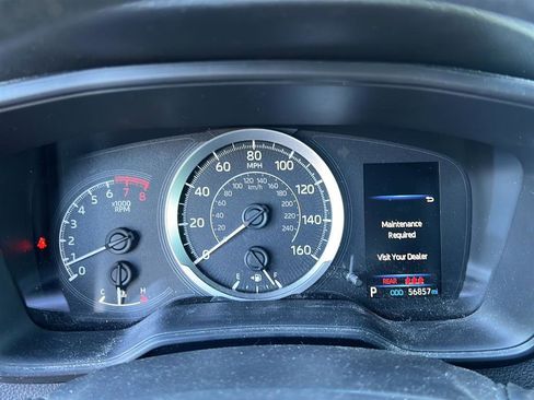 Used 2020 Toyota Corolla LE image 3