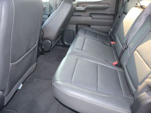 Certified 2024 GMC Sierra 1500 SLT image 19