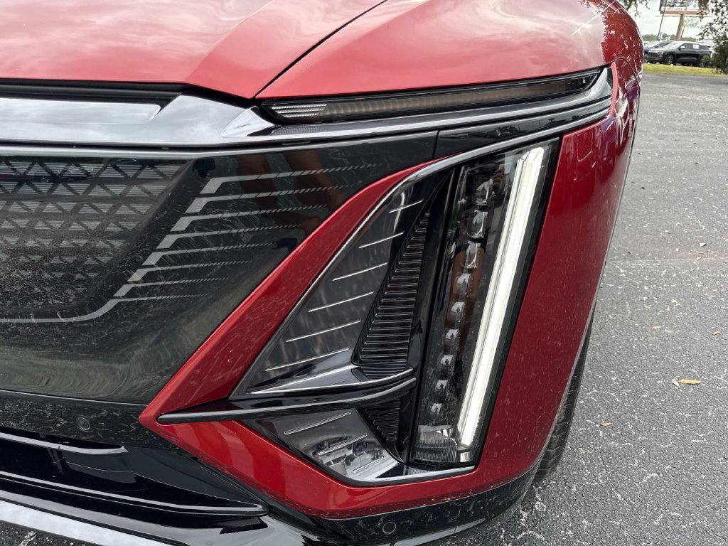 New 2027 Cadillac Lyriq Sport RWD image 9