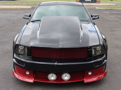 Used 2007 Ford Mustang Coupe RWD image 12