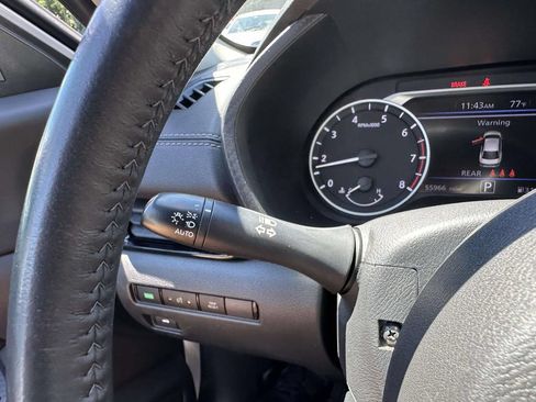 Used 2022 Nissan Sentra SV FWD image 28