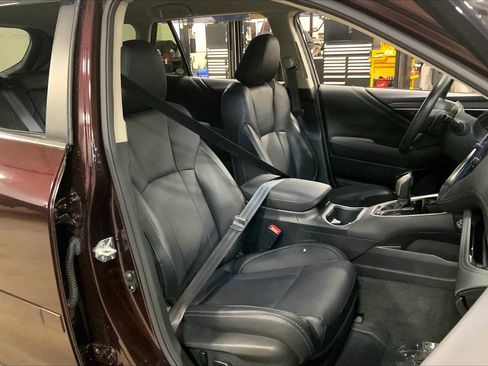 Certified 2023 Subaru Outback Limited image 9