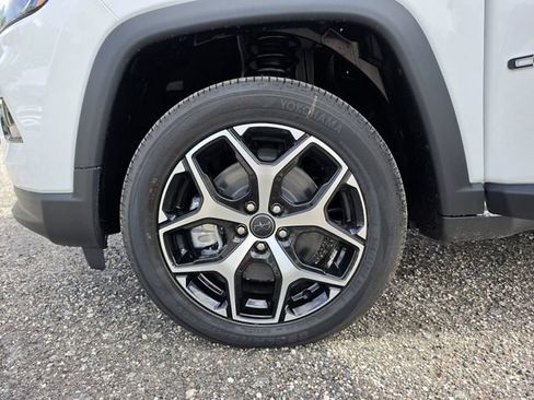 New 2026 Jeep Compass Limited w/ Sun, Sound & Navigation Group AWD/4WD image 29