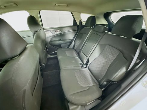 Used 2025 Kia Sportage LX image 25