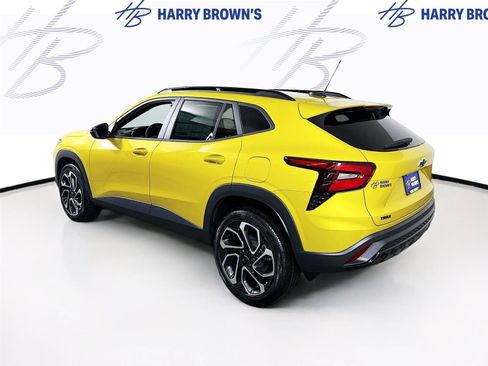 New 2025 Chevrolet Trax RS w/ Sunroof Package image 30