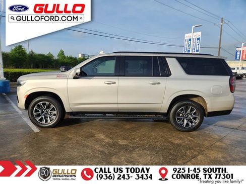 Used 2023 Chevrolet Suburban Z71 w/ Luxury Package AWD/4WD image 4