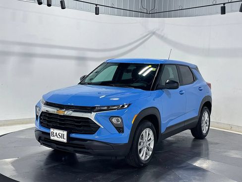 Used 2024 Chevrolet TrailBlazer LS w/ LS Convenience Package AWD/4WD image 8
