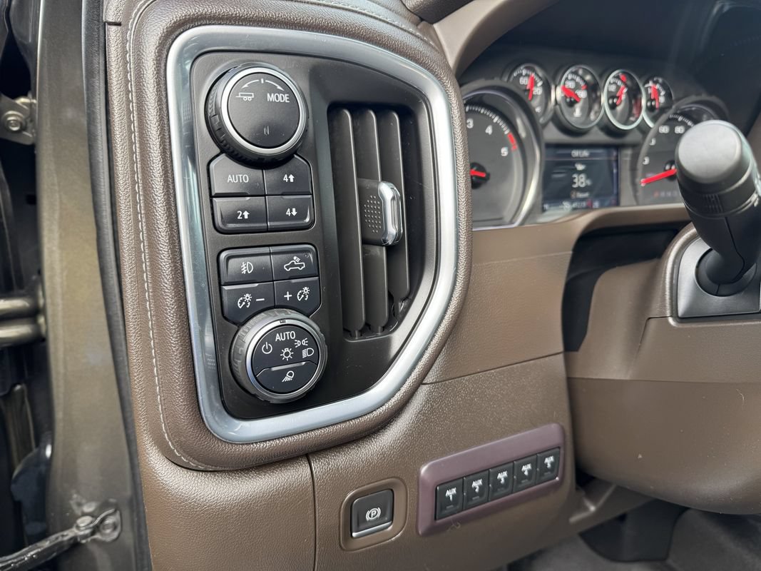Used 2022 Chevrolet Silverado 3500 LT w/ All Star Edition AWD/4WD image 14