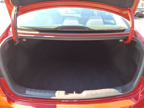 Used 2020 Hyundai Elantra SEL FWD image 24
