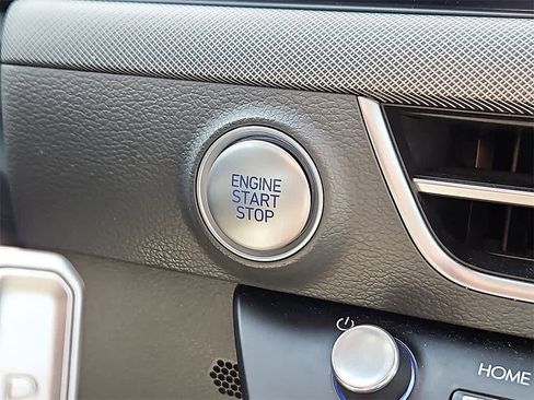 Certified 2024 Hyundai Sonata SEL w/ Convenience Package image 23