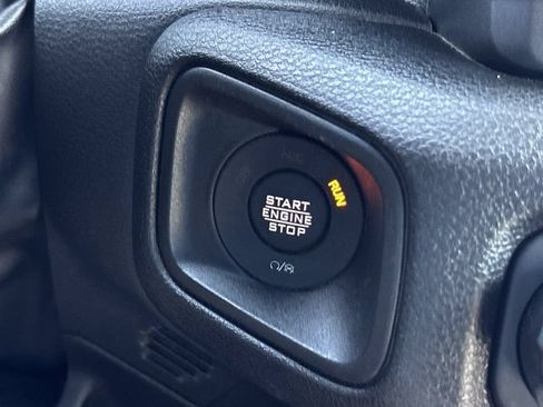 Used 2024 Jeep Gladiator Sport AWD/4WD image 29