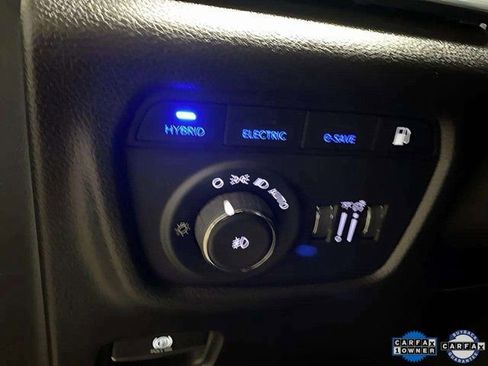 Used 2023 Jeep Grand Cherokee Overland w/ Luxury Tech Group IV image 36