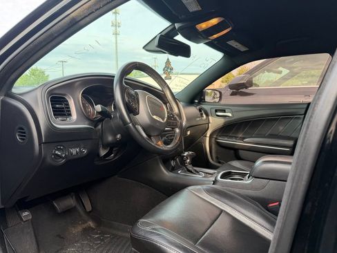 Used 2021 Dodge Charger SXT w/ Plus Group RWD image 7