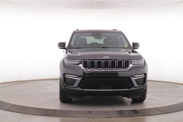 Used 2024 Jeep Grand Cherokee Limited AWD/4WD image 12