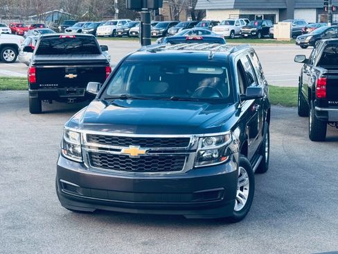 Used 2018 Chevrolet Tahoe LT image 2