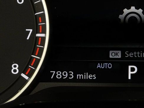 Used 2025 Nissan Pathfinder SL image 19