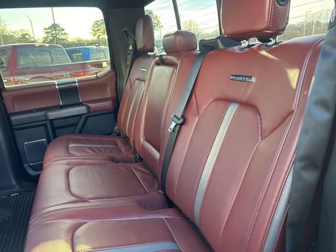 Used 2018 Ford F150 Platinum w/ Equipment Group 701A Luxury image 27