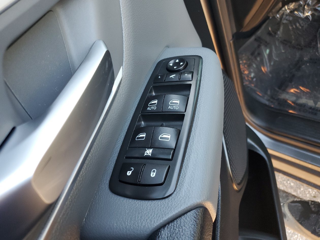 Used 2021 RAM 1500 Big Horn RWD image 17