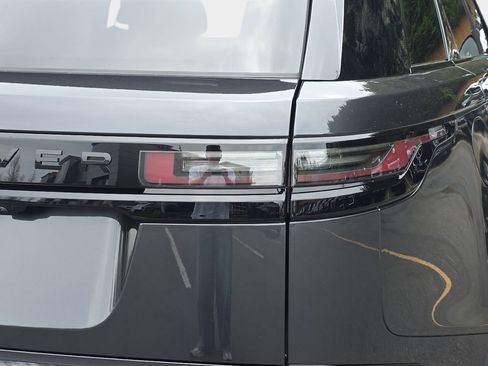 New 2026 Land Rover Range Rover Velar Dynamic SE AWD/4WD image 36