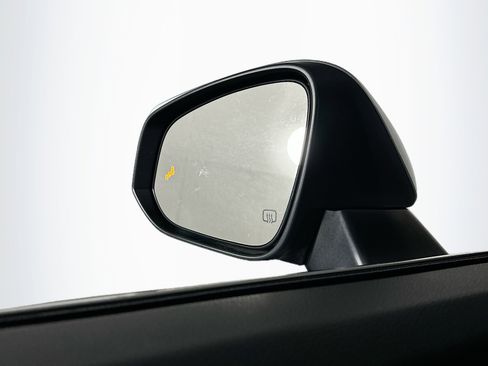 Used 2025 Toyota Grand Highlander FWD image 16